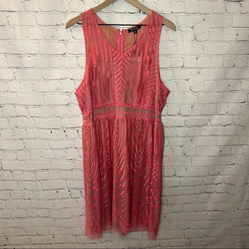 Rebel Wilson x Angels Embroidered Mesh Empire Waist Dress Confetti Size 1X NWT - Picture 4 of 13